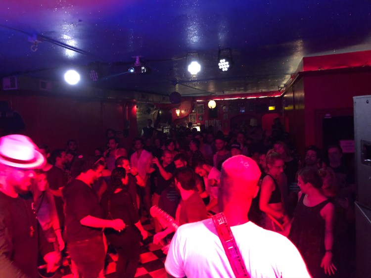 x2Jn5BoIQni0FpUC8duURA